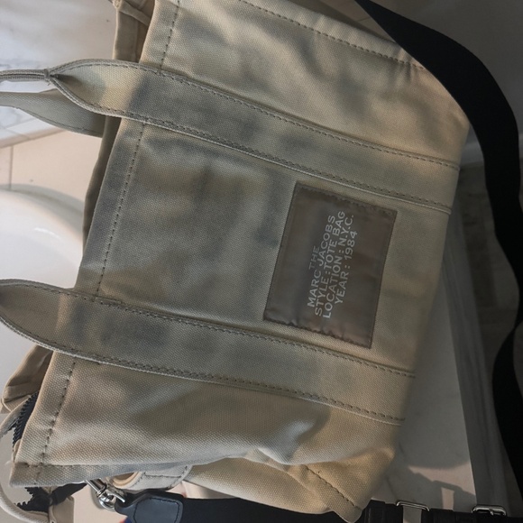 Marc Jacobs Beige Tote Bag with Black Strap - Picture 4 of 6